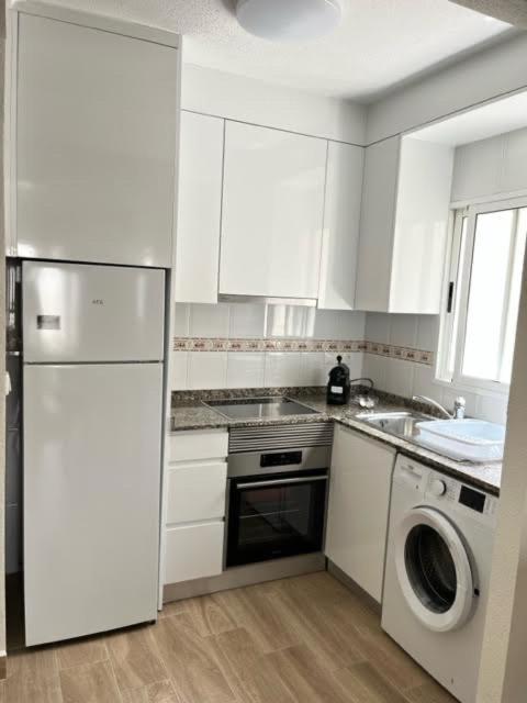 Eb By Zanis Apartman Torrevieja Kültér fotó
